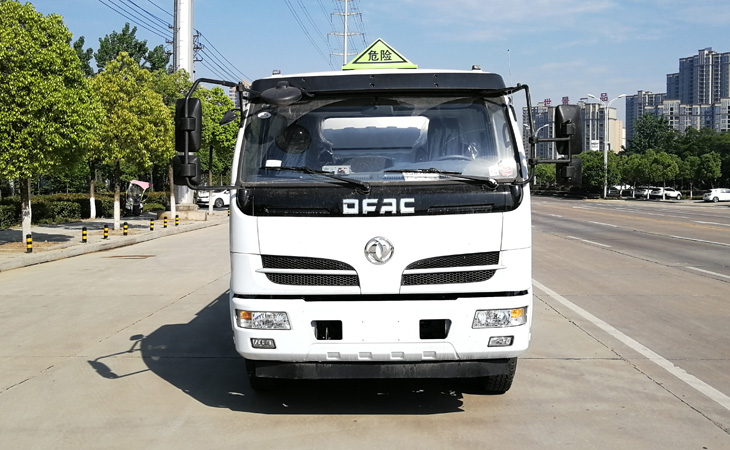 東風大多利卡加油車（國六）