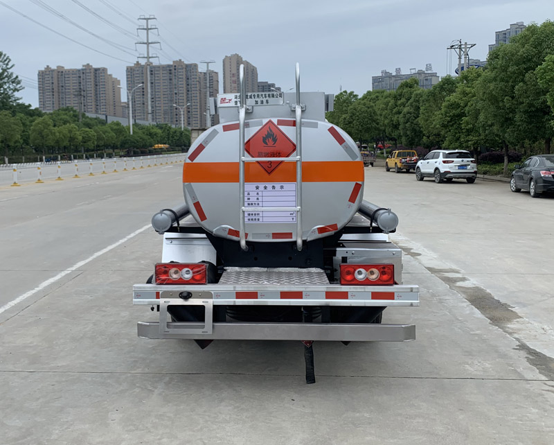 楚飛牌CLQ5041GJY6BJ型加油車