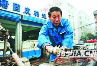 人們歌頌的垃圾車處理工作—垃圾車隊(duì)隊(duì)長(zhǎng)入選中國(guó)好人