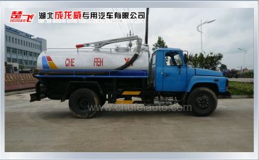 東風(fēng)尖頭140吸糞車(chē)性?xún)r(jià)比最高