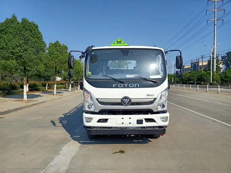 奧鈴CTS型5.2米氣瓶運(yùn)輸車